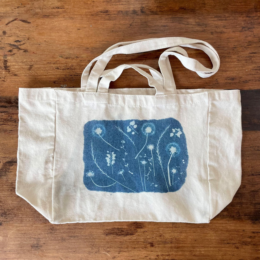 Tote Bag Extra Large: Cyanotype Dandy Field 2