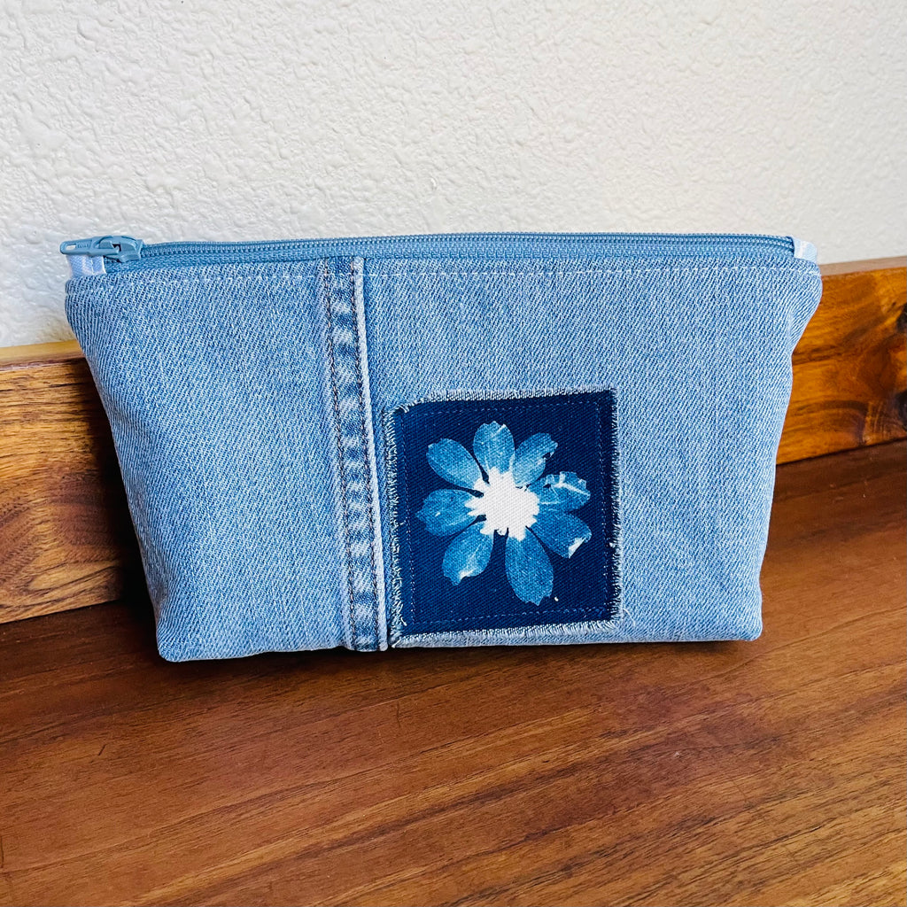 Cosmetics Small Bag: Cyanotype Cosmos